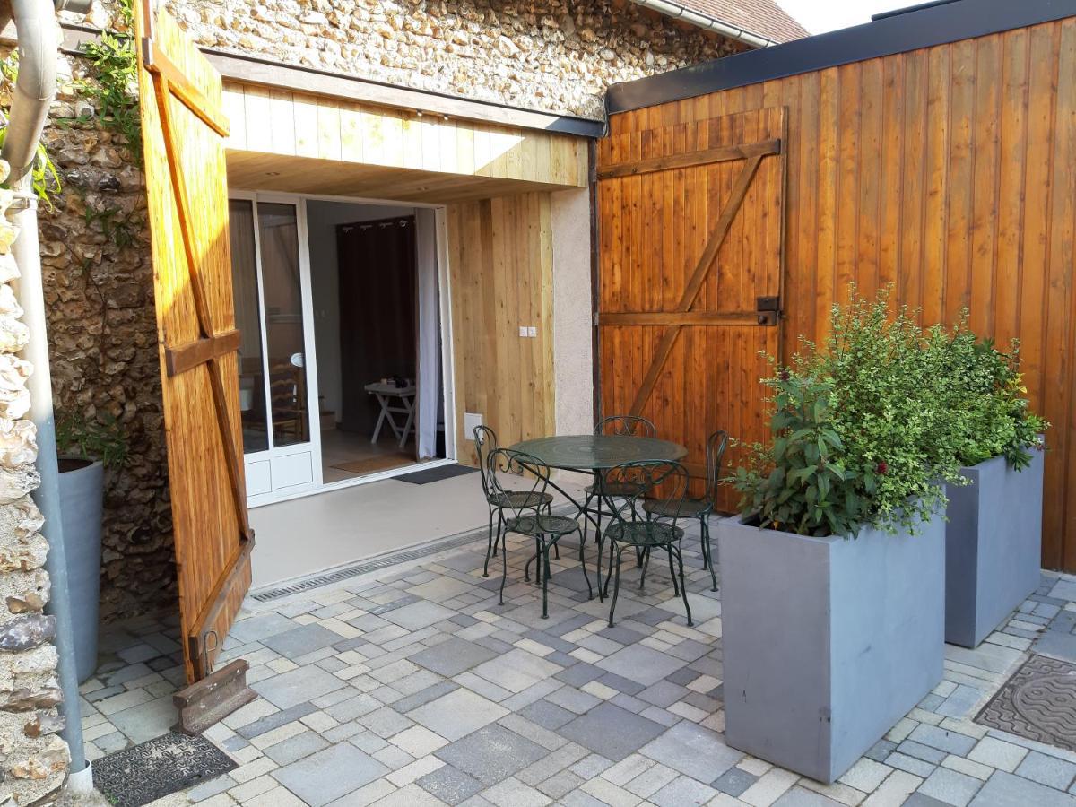 La Grange Des Lisieres Bed and Breakfast Rouvres  Εξωτερικό φωτογραφία