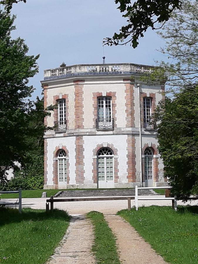 La Grange Des Lisieres Bed and Breakfast Rouvres  Εξωτερικό φωτογραφία